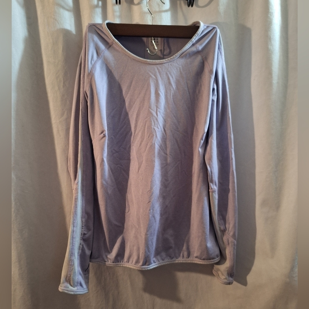 Title Nine Light Purple Long Sleeve Top